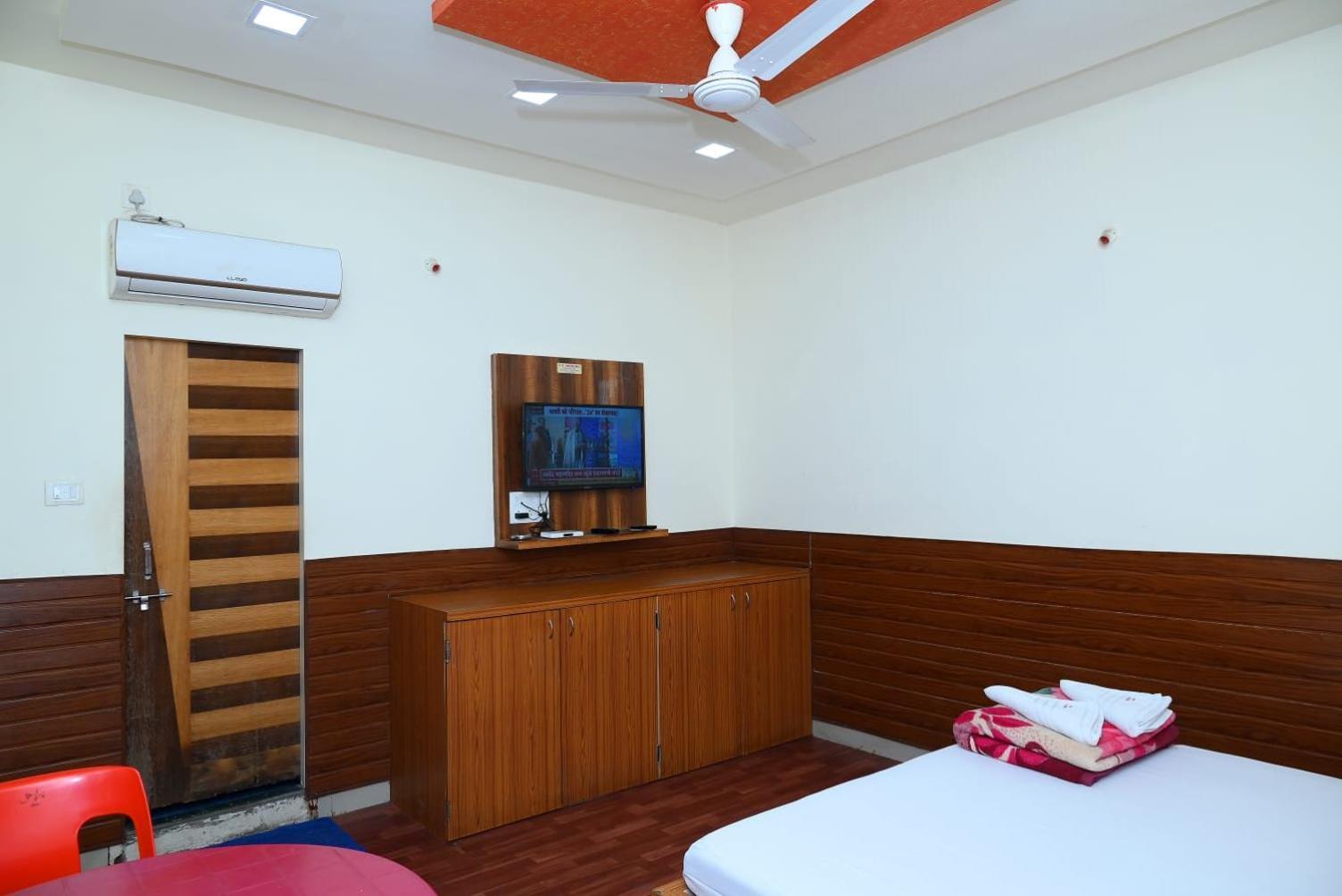 P P Lodging Pune Zewnętrze zdjęcie