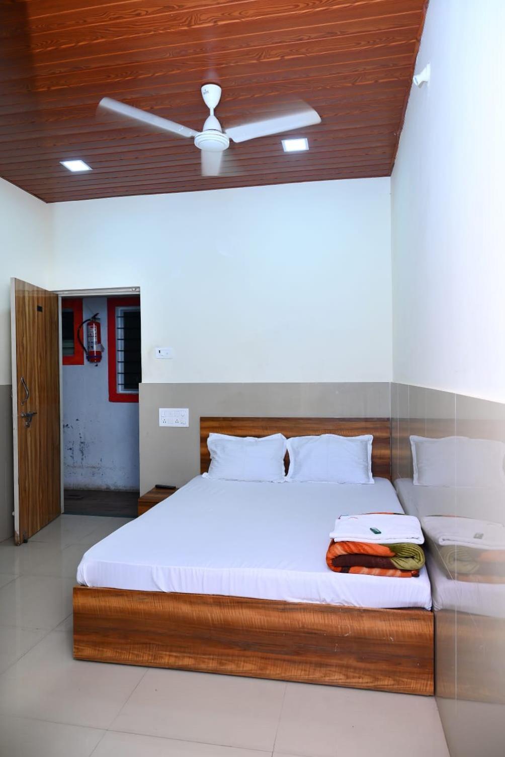 P P Lodging Pune Zewnętrze zdjęcie